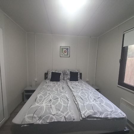 Rita Apartman & Studio Зренянин Экстерьер фото